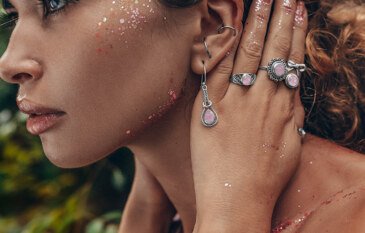 Effortless Glamour: Sapphire Jewelry for Effortlessly Chic Style