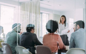 ICMA Diplomas: Bridging the Gap Between Education and Practical Business Leadership