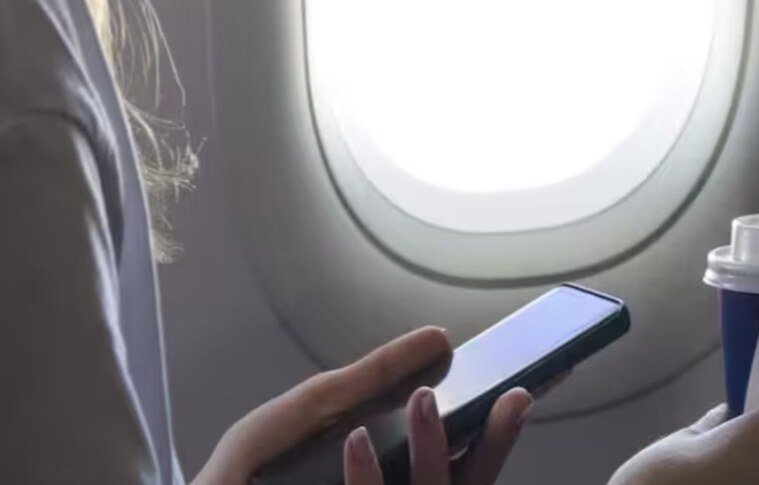¿Cómo contactar a Flair Airlines desde México por teléfono?